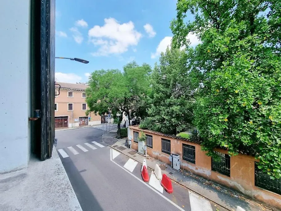 Intero Appartamento Giulietta - Fiera Ospedale Borgo Roma - Free Parking - Free Wi-Fi Verona 0*,