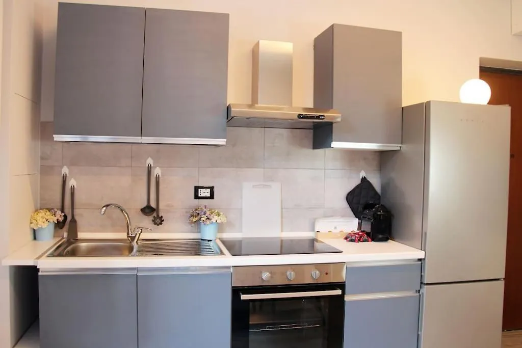 Intero Appartamento Giulietta - Fiera Ospedale Borgo Roma - Free Parking - Free Wi-Fi Verona 0*,